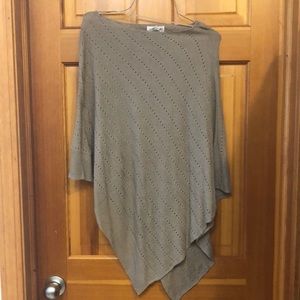 Taupe light weight poncho one size